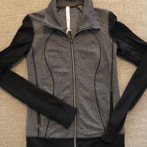 Lululemon size 8 jacket